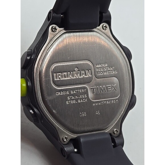 Timex Ironman Essential 30 Digital Watch WR 100M Indiglo Chronograph New Battery - Picture 10 of 11